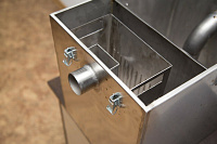 Очистка и вывоз отходов жироуловителей * (объем до 100л, 1 шт.)